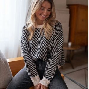 EASY CLOTHES BLACK & ECRU Sweater Striped Black and White Sweater new with tags